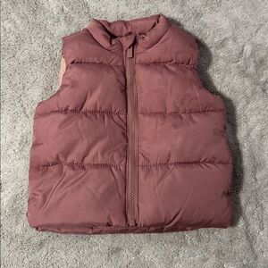 Old Navy Kids Puffer Vest in Mauve